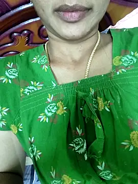 Snapshot of Ambika01 chatting on 04-04-26, 05:14 Ambika01 online show from 04-04-26, 05:14