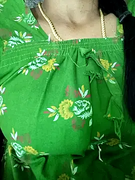 Snapshot of Ambika01 chatting on 04-01-26, 07:31 Ambika01 online show from 04-01-26, 07:31