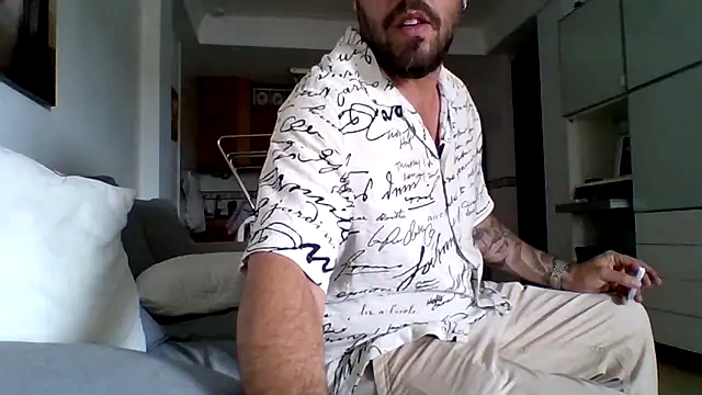 bobotatto online show from 05-06-26, 01:37