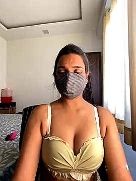 Snapshot of miss_lina chatting on 09-10-25, 04:11 miss lina online show from 09-10-25, 04:11