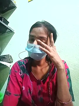 Snapshot of anusiya01 chatting on 11-16-25, 01:21 anusiya01 online show from 11-16-25, 01:21