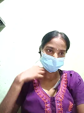 Snapshot of anusiya01 chatting on 10-02-25, 02:31 anusiya01 online show from 10-02-25, 02:31