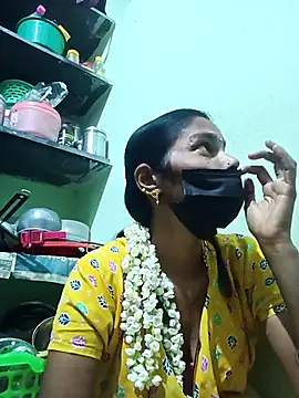 Snapshot of anusiya01 chatting on 03-06-25, 02:51 anusiya01 online show from 03-06-25, 02:51