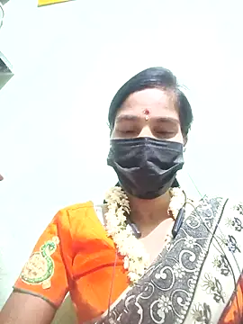 Snapshot of anusiya01 chatting on 09-27-25, 05:52 anusiya01 online show from 09-27-25, 05:52