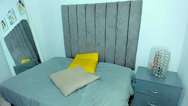 sarah  bigboobs online show from 03-05-25, 02:03