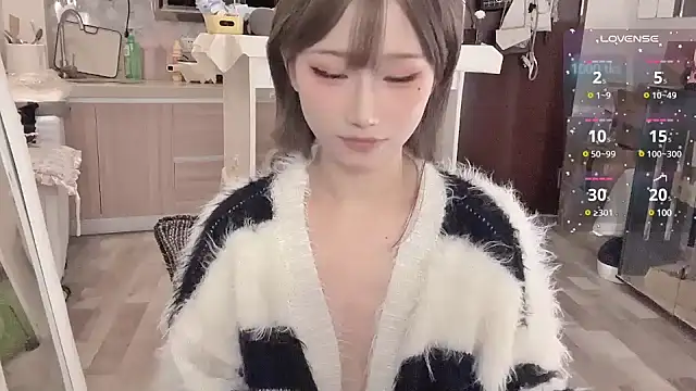 -XunMengLong- online show from 02-17-25, 09:43