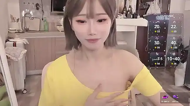 -XunMengLong- online show from 03-15-25, 09:49