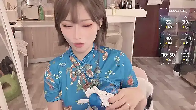 -XunMengLong- online show from 02-22-25, 10:09