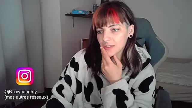 Nixxy naughty online show from 02-11-25, 07:38