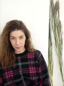 YourSuperModel online show from 11-10-25, 05:23