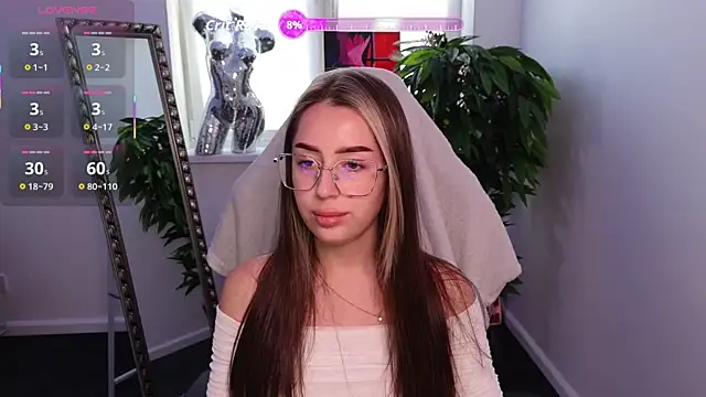 MonicaWeber  online show from 10-07-25, 01:12