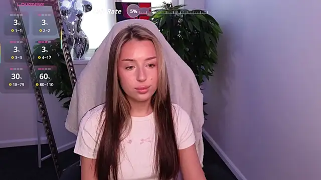 MonicaWeber  online show from 10-06-25, 01:34