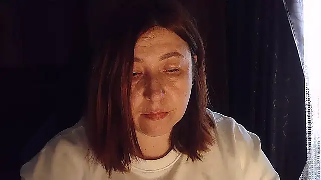 Snapshot of FiireTaliia chatting on 03-10-25, 12:38 FiireTaliia online show from 03-10-25, 12:38