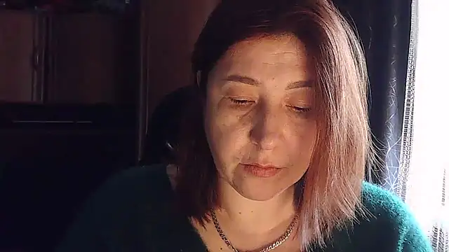 Snapshot of FiireTaliia chatting on 02-19-25, 11:49 FiireTaliia online show from 02-19-25, 11:49