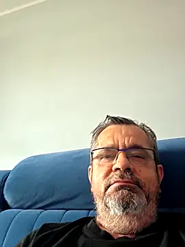 axecoman60 online show from 04-07-26, 06:48