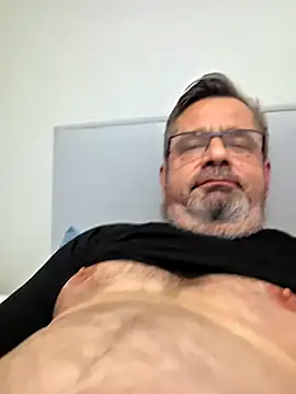 axecoman60 online show from 02-17-26, 07:00