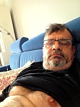 axecoman60 online show from 02-03-26, 08:52