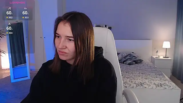 Bellla Haddid online show from 09-26-25, 01:12