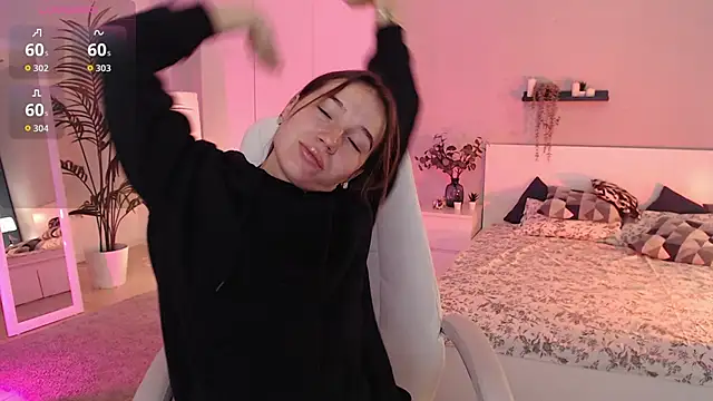 Bellla Haddid online show from 09-23-25, 01:01