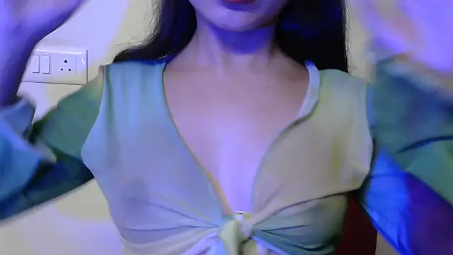 Snapshot of amrita2210 chatting on 10-16-25, 08:39 amrita2210 online show from 10-16-25, 08:39