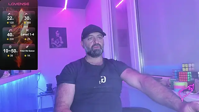 Snapshot of MAGABEAR077 chatting on 10-09-25, 11:33 MAGABEAR077 online show from 10-09-25, 11:33