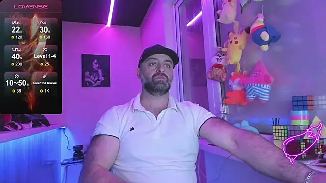 Snapshot of MAGABEAR077 chatting on 03-22-25, 07:42 MAGABEAR077 online show from 03-22-25, 07:42