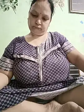 Snapshot of Kavya_kapoor chatting on 07-06-26, 05:26 Kavya kapoor online show from 07-06-26, 05:26