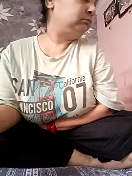 Kavya kapoor online show from 11-16-25, 04:39