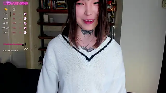 Dark Ester online show from 03-11-25, 04:51