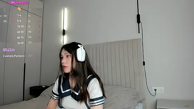 Dark Ester online show from 02-25-26, 08:36