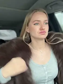 Devill Angel  online show from 02-11-26, 09:09