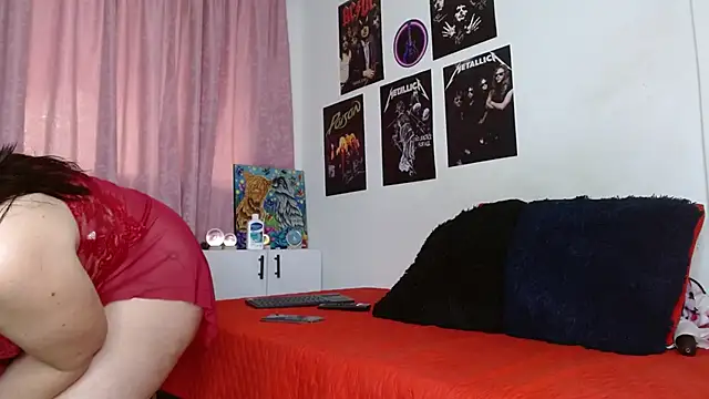 scarlett  morgan online show from 11-18-25, 02:20