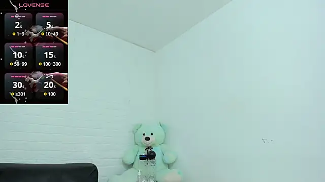 nathally roses online show from 05-25-26, 08:18
