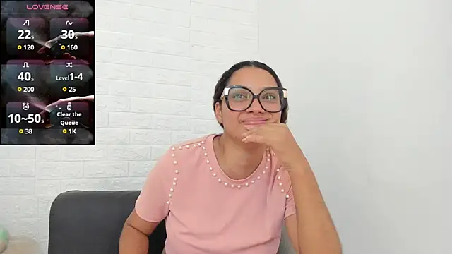 Snapshot of nathally_roses chatting on 06-12-26, 02:09 nathally roses online show from 06-12-26, 02:09
