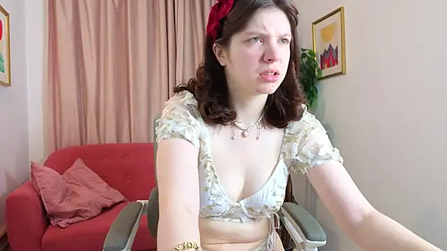 Baby Evalena online show from 06-13-26, 05:05