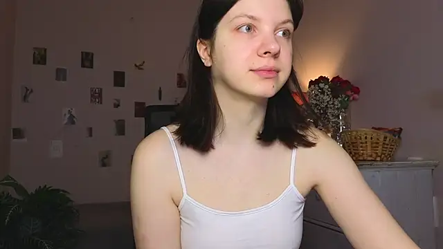 Baby Evalena online show from 04-29-26, 06:17