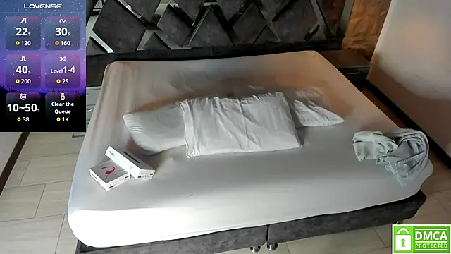 Rose Evans   online show from 11-29-25, 05:07