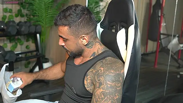 ERIC HARRISON online show from 04-05-26, 12:28