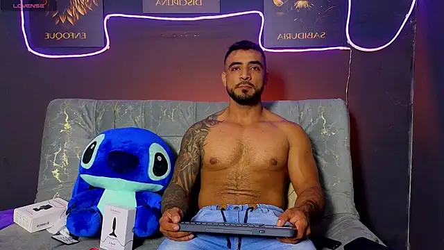 ERIC HARRISON online show from 11-29-25, 02:55