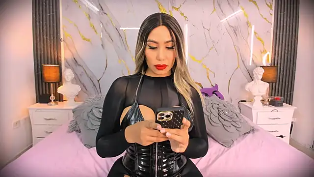 EmilyLeah  online show from 03-01-25, 08:32