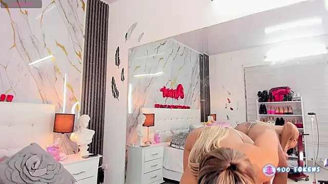 EmilyLeah  online show from 09-24-25, 01:50