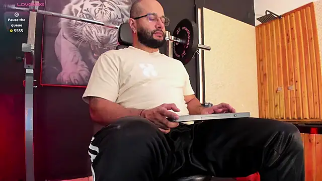 Luke  09 online show from 02-23-26, 11:33