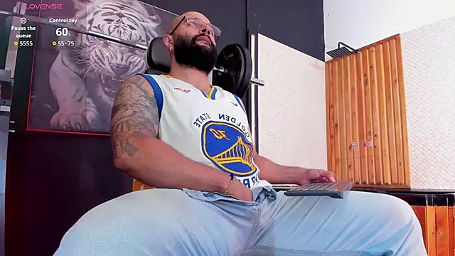 Luke  09 online show from 04-09-26, 11:49