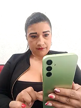 Hannahcandyy online show from 04-22-26, 04:36