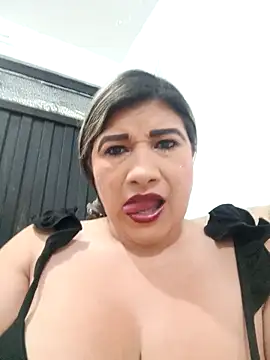 Hannahcandyy online show from 10-27-25, 12:22