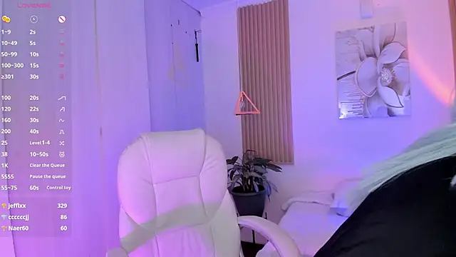 Kendall Bunnyy online show from 03-19-25, 12:59