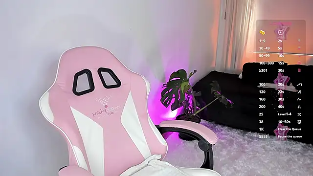 Kendall Bunnyy online show from 02-20-26, 08:22