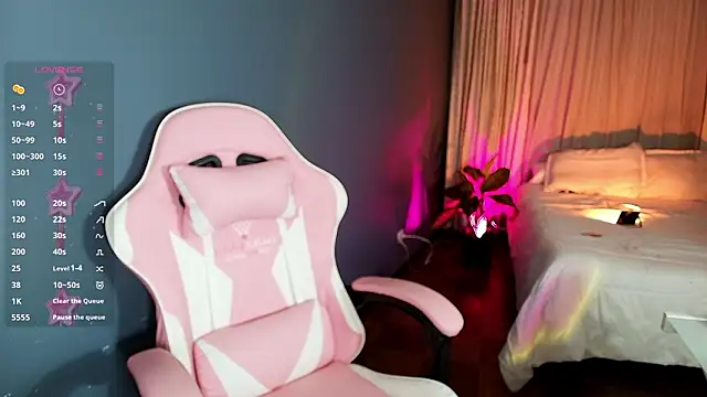 Kendall Bunnyy online show from 02-12-26, 09:03