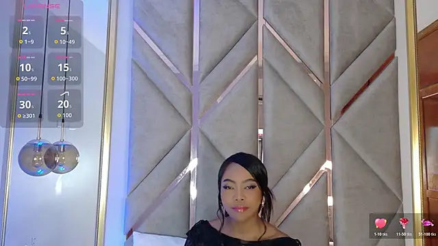 Lola King online show from 10-20-25, 09:59