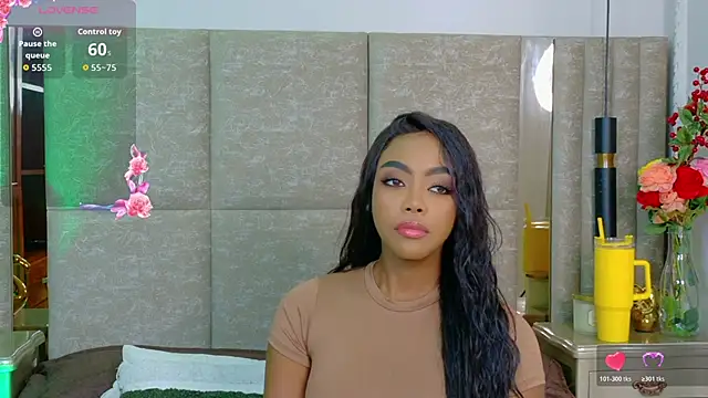 Snapshot of Lola_King chatting on 02-14-26, 02:23 Lola King online show from 02-14-26, 02:23